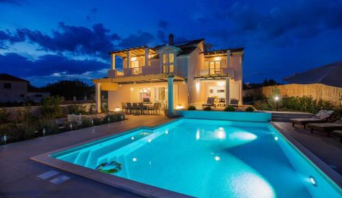 Villa with Private Pool