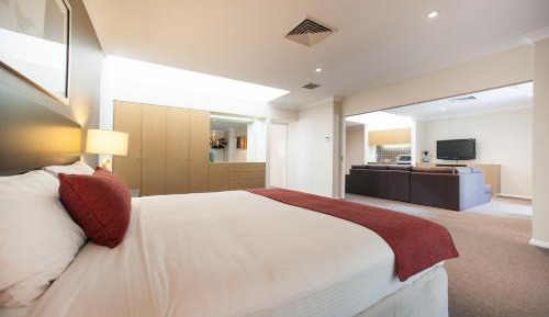 King Business Spa Suite