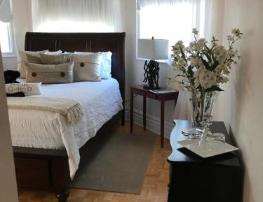Queen Room with Garden View