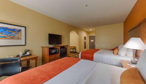 One-Bedroom Queen Suite - Non-Smoking