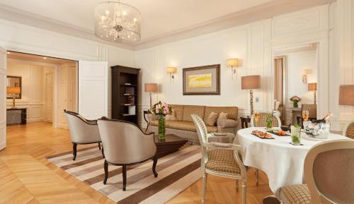 Panoramic Two-Bedrooms Apartment