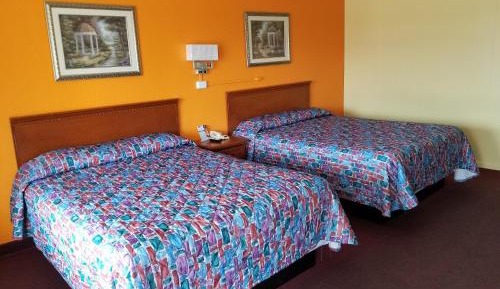 Queen Room with Two Queen Beds - Non-Smoking