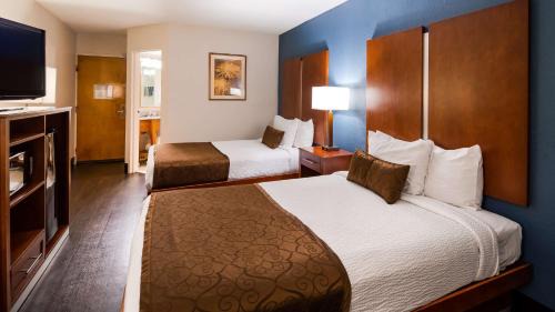 Standard Double Room with Two Double Beds - Non-Smoking