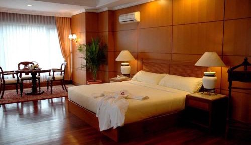 Deluxe Suite