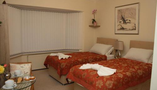 Double or Twin Room with Private Bathroom