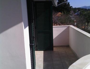 Comfort One-Bedroom Apartment with Balcony