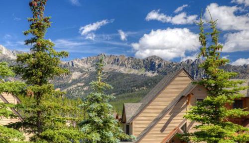 Three-Bedroom Vacation Home 