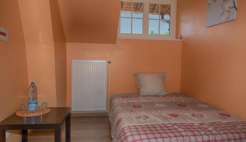 Family Room (5 Adults)