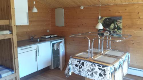 Standard Cottage with shared Toilet and Bath (492 ft away)