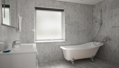 Apartment with Garden View