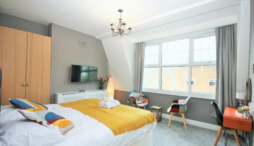 Superior Deluxe Double or Twin Room 