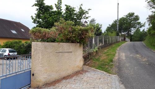 Standard Double Room with Shared Bathroom