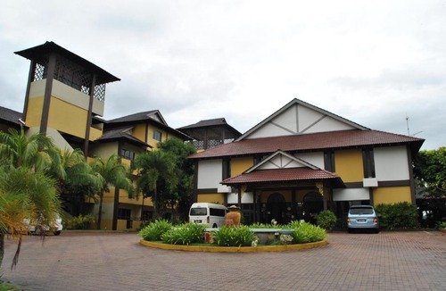 Pangkor Island Hotel | Puteri Bayu Beach Resort