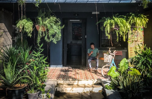 Jawa Hotel | The Brownstone Hostel & Space