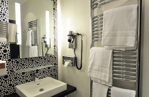 Saint-Assiscle Hotel | Kyriad Prestige Perpignan Centre Del Mon