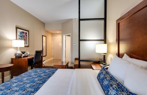 Greenville - Spartanburg Hotel | Best Western Plus Greenville I-385 Inn & Suites