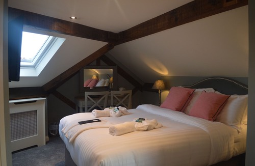 Waltham Forest Hotel | The Royal Oak