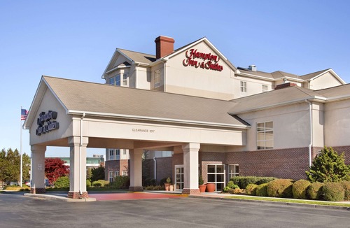 Warwick Hotel | Hampton Inn & Suites Providence-Warwick Airport