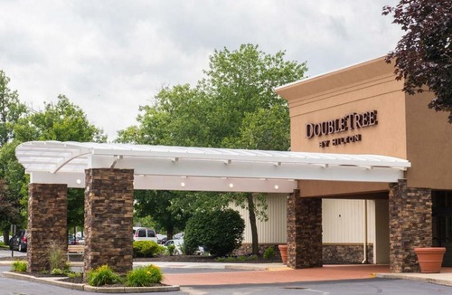 Westlake Hotel | DoubleTree by Hilton Cleveland – Westlake