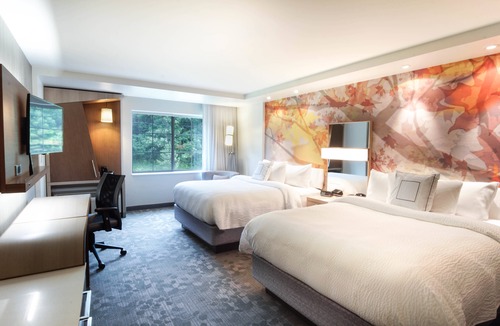 Lenox Hotel | Courtyard by Marriott Lenox Berkshires