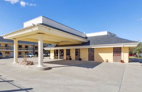 Ingleside Hotel | OYO Hotel Ingleside TX