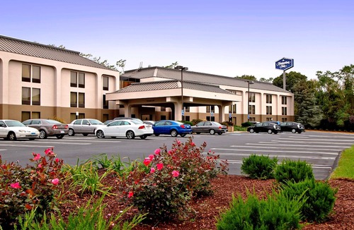 Milford Hotel | Hampton Inn Milford