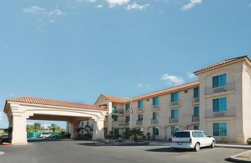 El Centro Hotel | Comfort Inn & Suites El Centro I - 8
