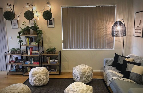 Flat Bush Hotel | Flatbush Holiday Accommodation