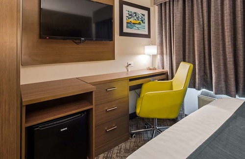 Gravesend Hotel | Best Western Brooklyn-Coney Island Inn