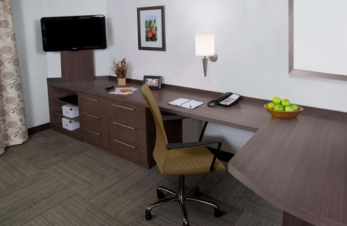 Fossil Creek Hotel | Sonesta Simply Suites Fort Worth