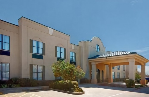 Sherman Hotel | Quality Suites Sherman