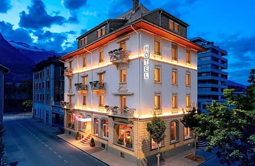 Brig Hotel | Hotel Ambassador