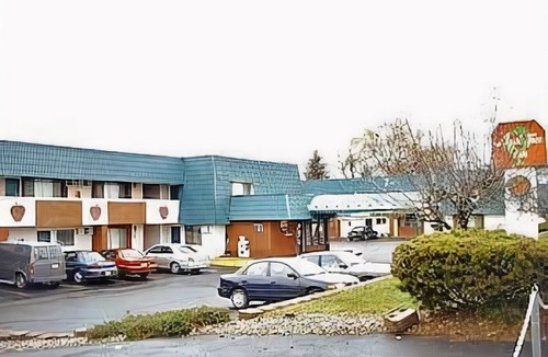 North Spokane Hotel | Apple Tree Inn