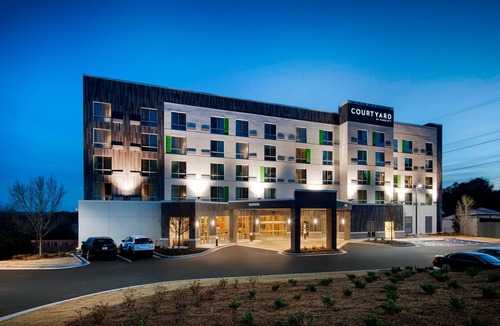 Cumberland Hotel | Courtyard by Marriott Atlanta Vinings/Galleria
