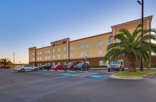 Brunswick Hotel | Best Western Plus Brunswick Inn & Suites