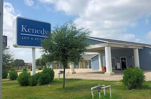 Kenedy Hotel | Kenedy Inn and Suites