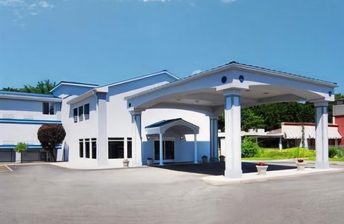 Danbury Hotel | Quality Inn & Suites Danbury Near University