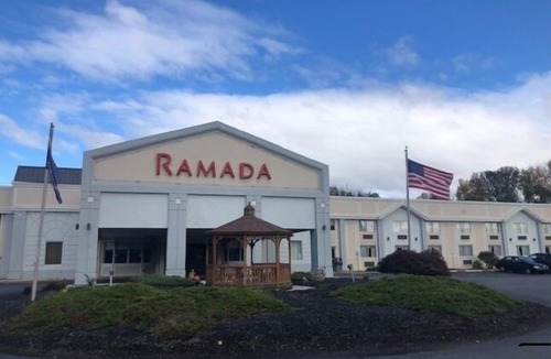 Fullerton Hotel | Ramada by Wyndham Whitehall/Allentown