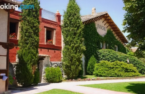 Torrecaballeros Hotel | Hotel El Rancho