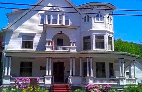 Towanda Hotel | Victorian Charm Inn