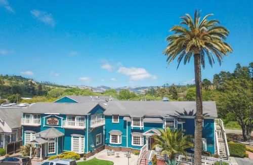 Cambria Hotel | The Rigdon House
