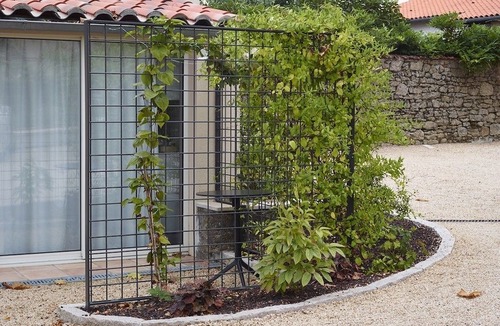 Les Herbiers Hotel | Studios Marie Barrault