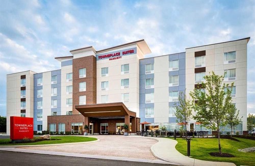 Ames Hotel | TownePlace Suites by Marriott Ames