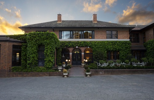 Bowral Hotel | Berida Hotel