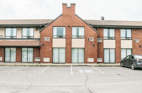 Laval Hotel | Comfort Inn Laval