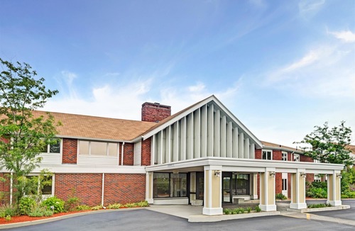 Seekonk Hotel | Ramada by Wyndham Seekonk Providence Area