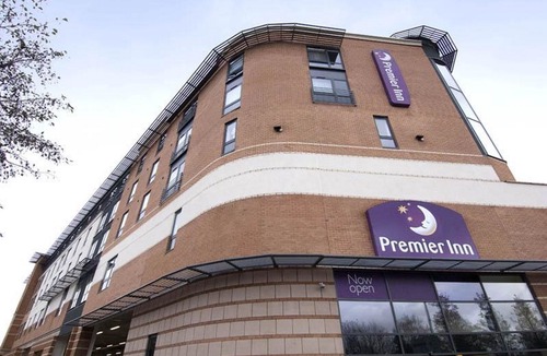 Solihull Hotel | Premier Inn Solihull Town Centre