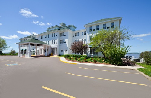 Ashland Hotel | Best Western the Hotel Chequamegon