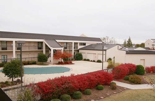 Union City Hotel | Quality Inn Union City US 51
