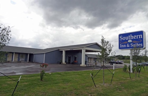 Kenedy Hotel | Kenedy Inn and Suites